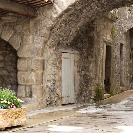 Les Callunes Anciennement Le Beausejour Annot Luaran gambar