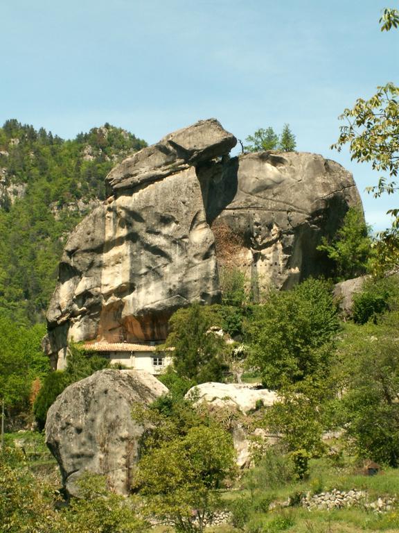 Les Callunes Anciennement Le Beausejour Annot Luaran gambar