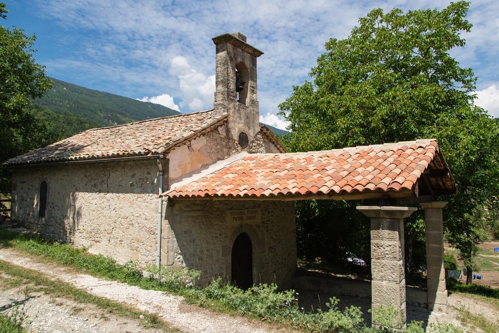 Les Callunes Anciennement Le Beausejour Annot Luaran gambar