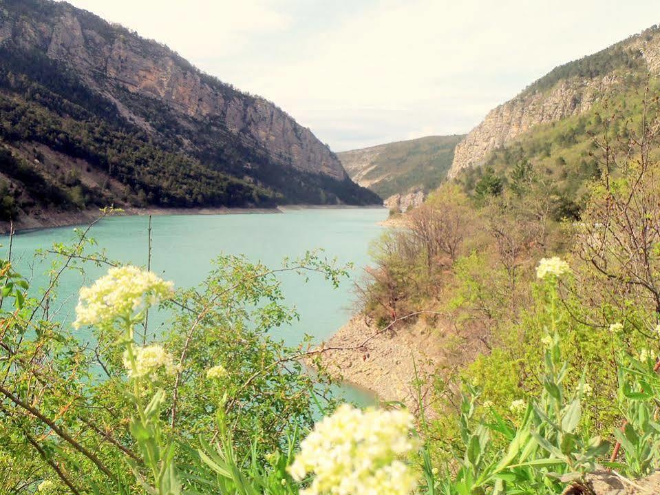 Les Callunes Anciennement Le Beausejour Annot Luaran gambar