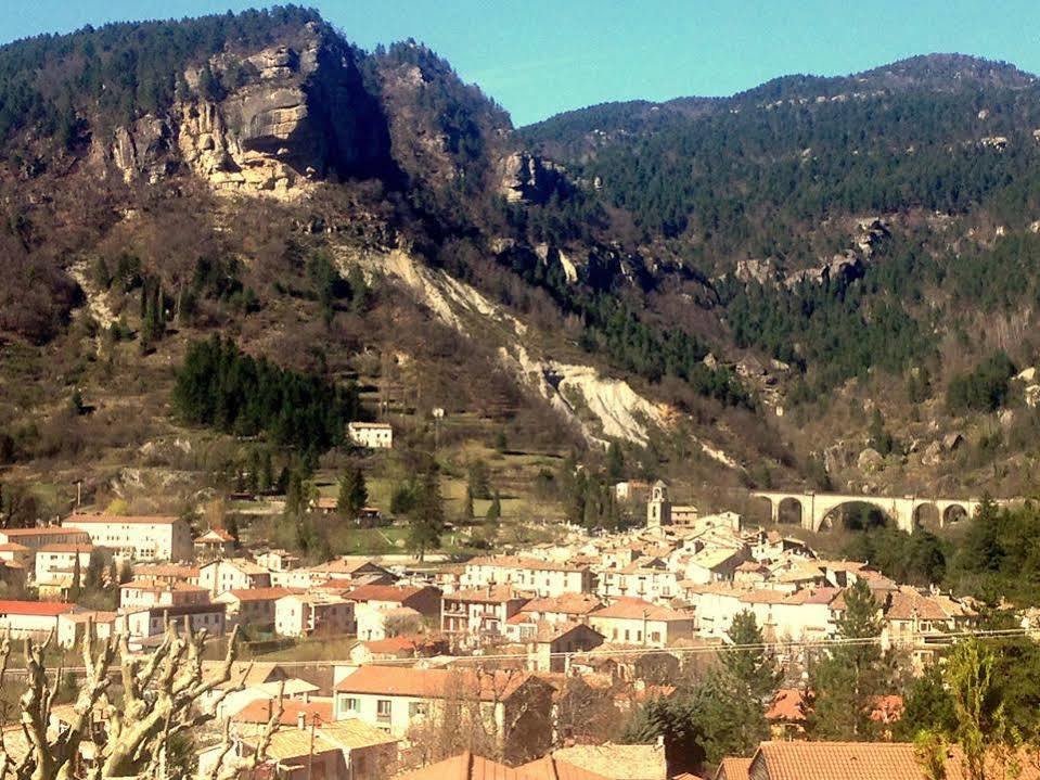 Les Callunes Anciennement Le Beausejour Annot Luaran gambar